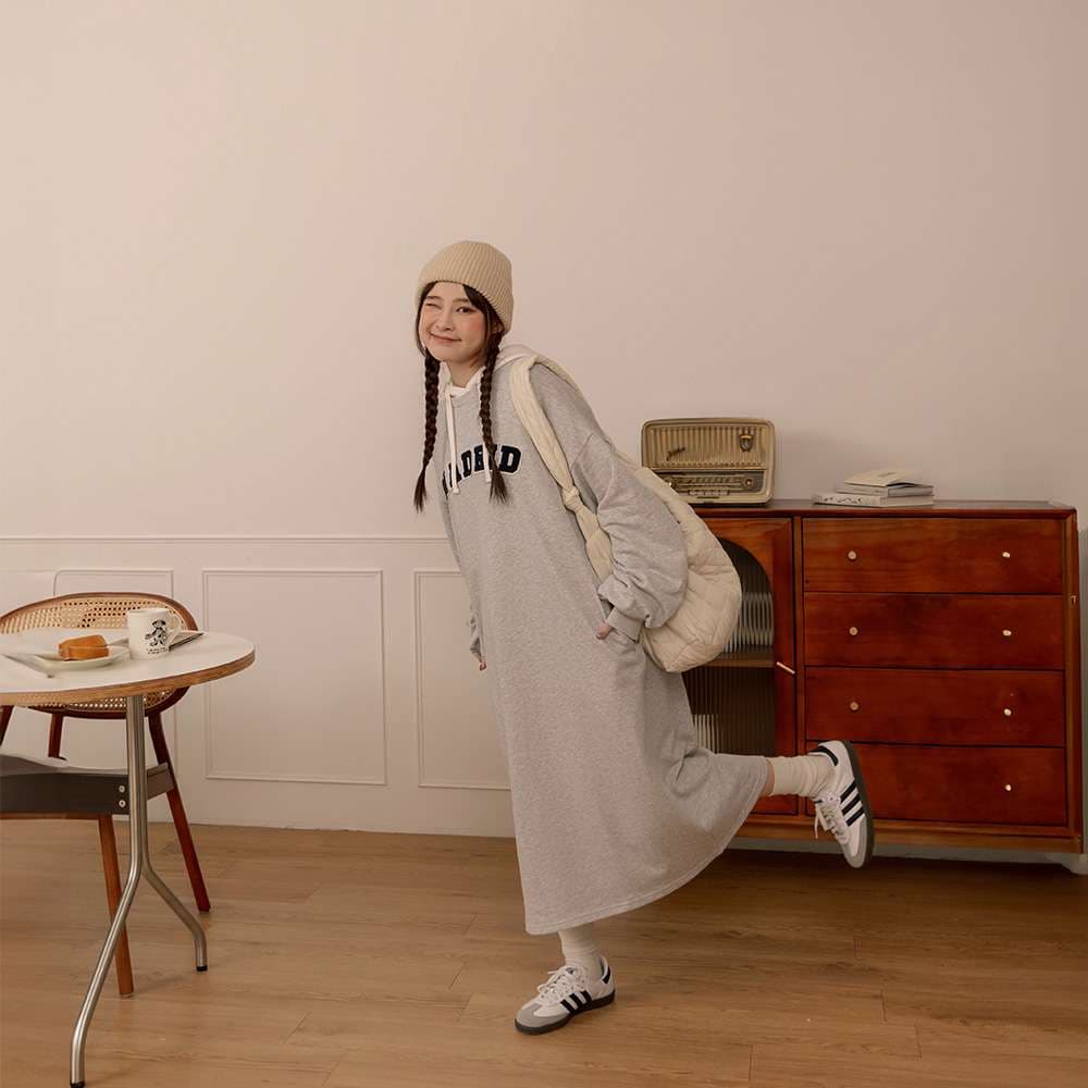 レディース マドリードロゴオーバーサイズスウェットワンピース