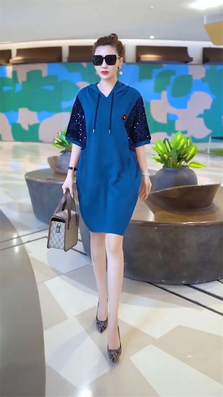 レディース スウェット スパークリングスリーブ フーディワンピース