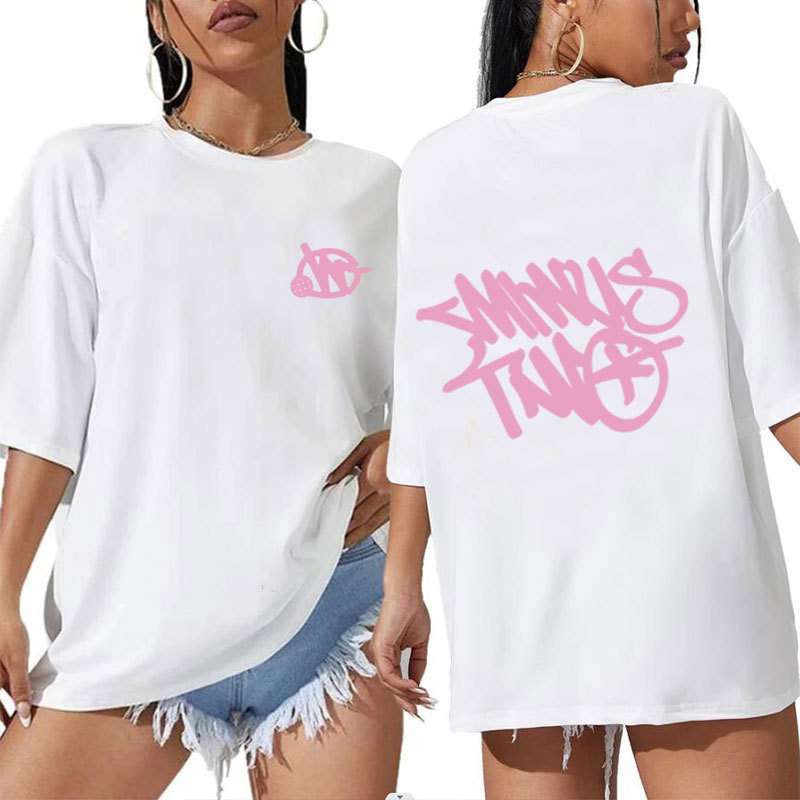 レディース スウェット ストリートグラフィティ風ロゴTシャツ