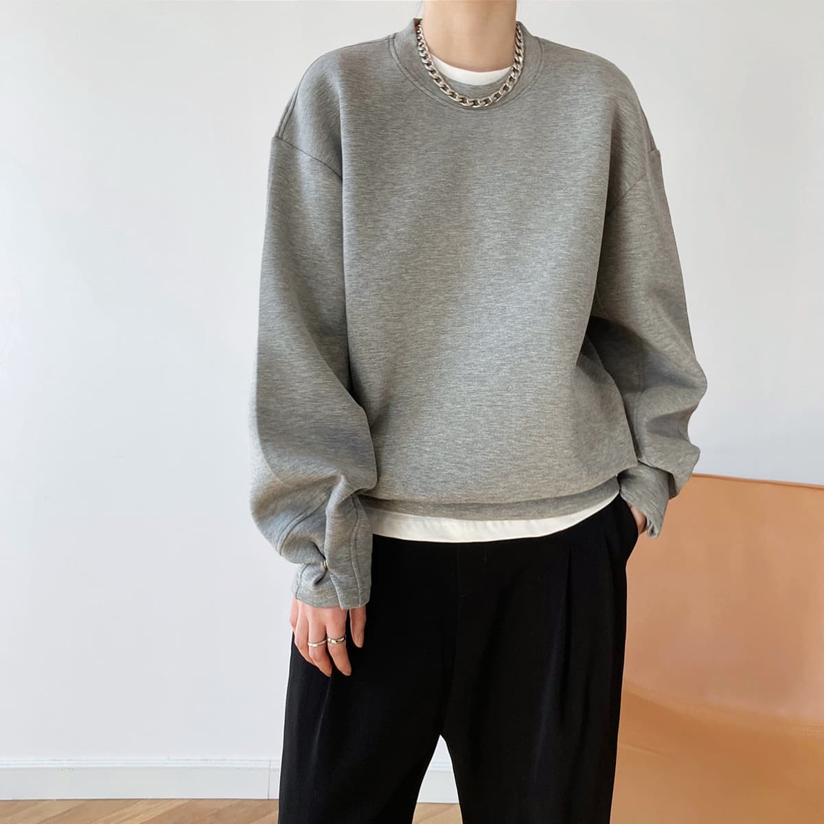 ゆったりシルエット 裏起毛スウェット