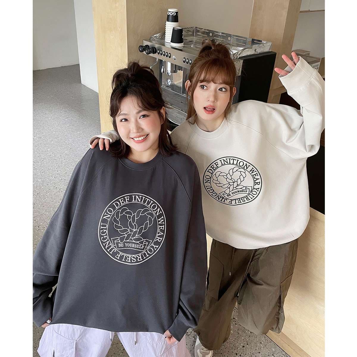 レディース デフィニション サークルロゴ オーバーサイズスウェット