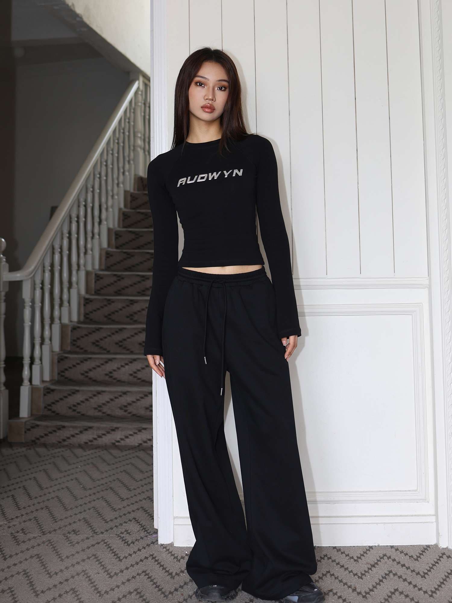 レディース リラックスワイドレッグスウェットパンツ