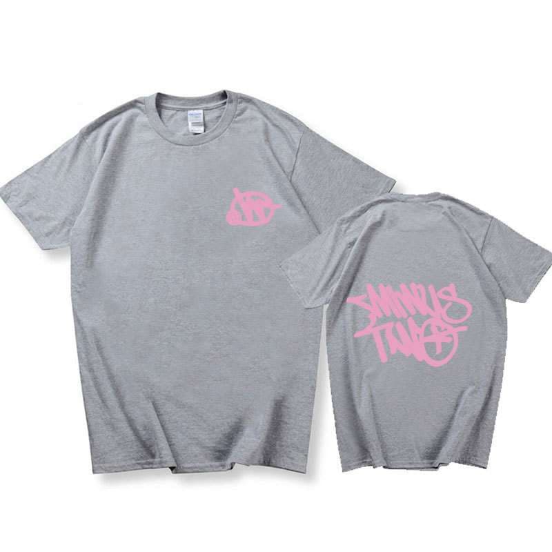 レディース スウェット ストリートグラフィティ風ロゴTシャツ