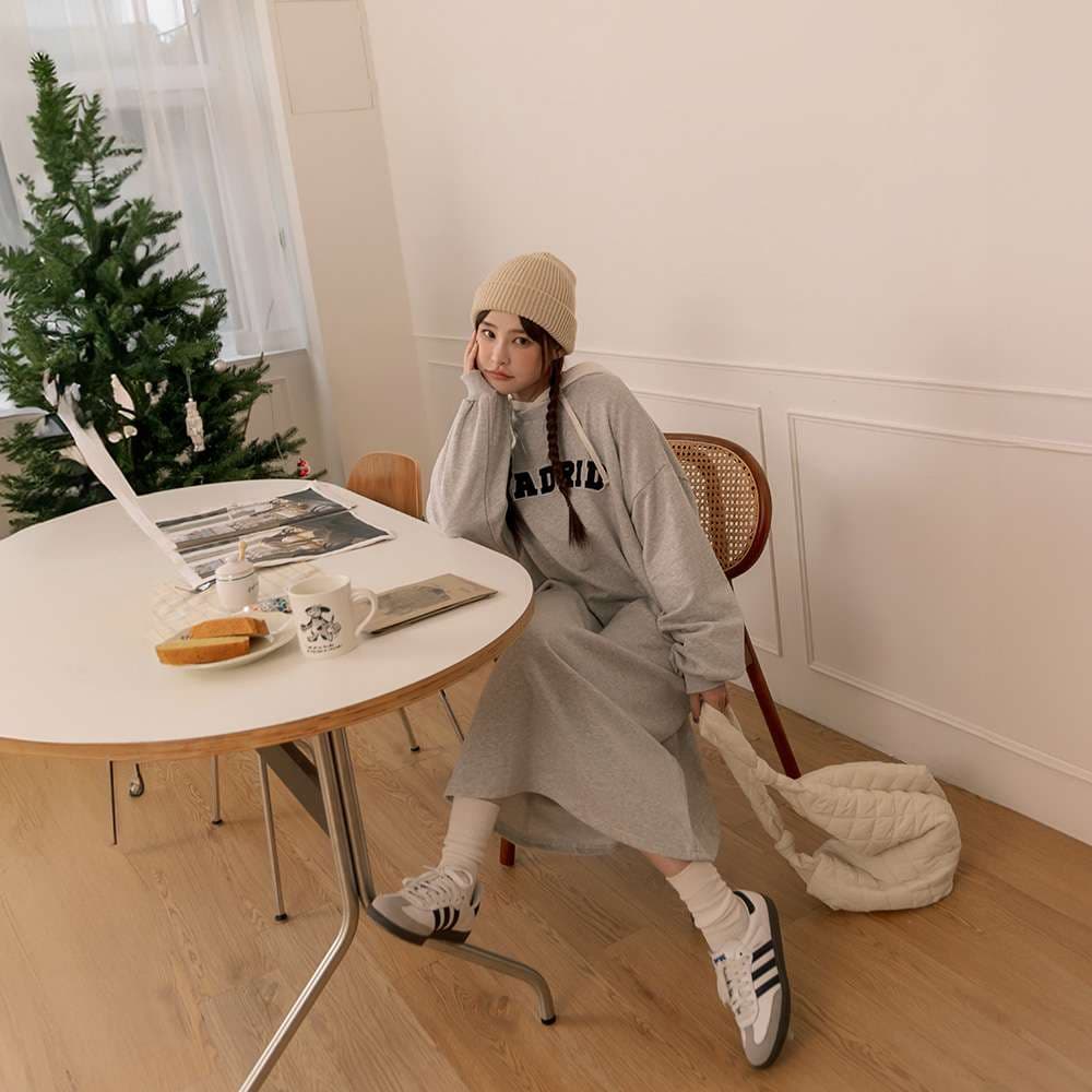 レディース マドリードロゴオーバーサイズスウェットワンピース