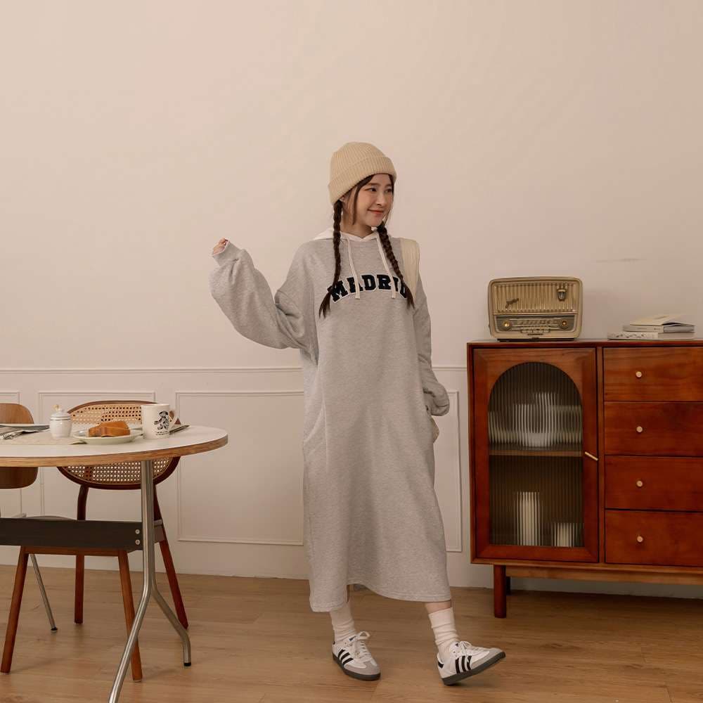 レディース マドリードロゴオーバーサイズスウェットワンピース