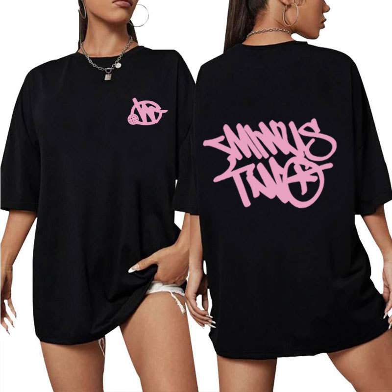 レディース スウェット ストリートグラフィティ風ロゴTシャツ