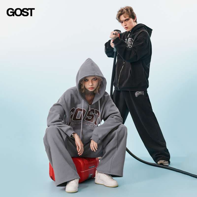 レディース GOSTロゴ入りスウェットセットアップ