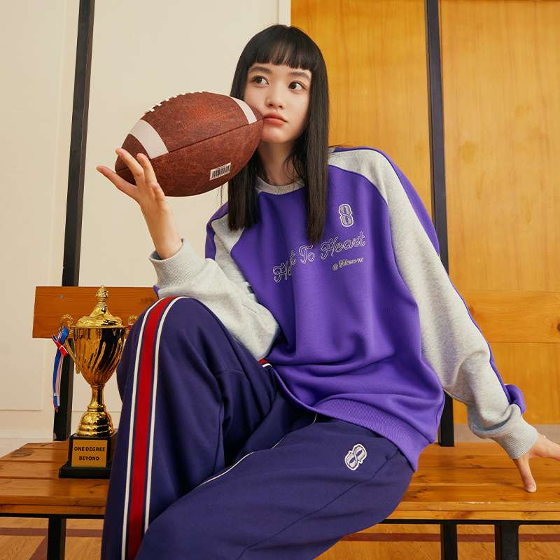 レディース ハートロゴ入りラグランスウェット