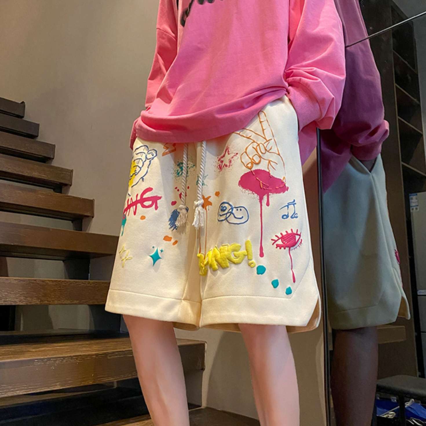 レディース カラフルグラフィティ柄スウェットパンツ