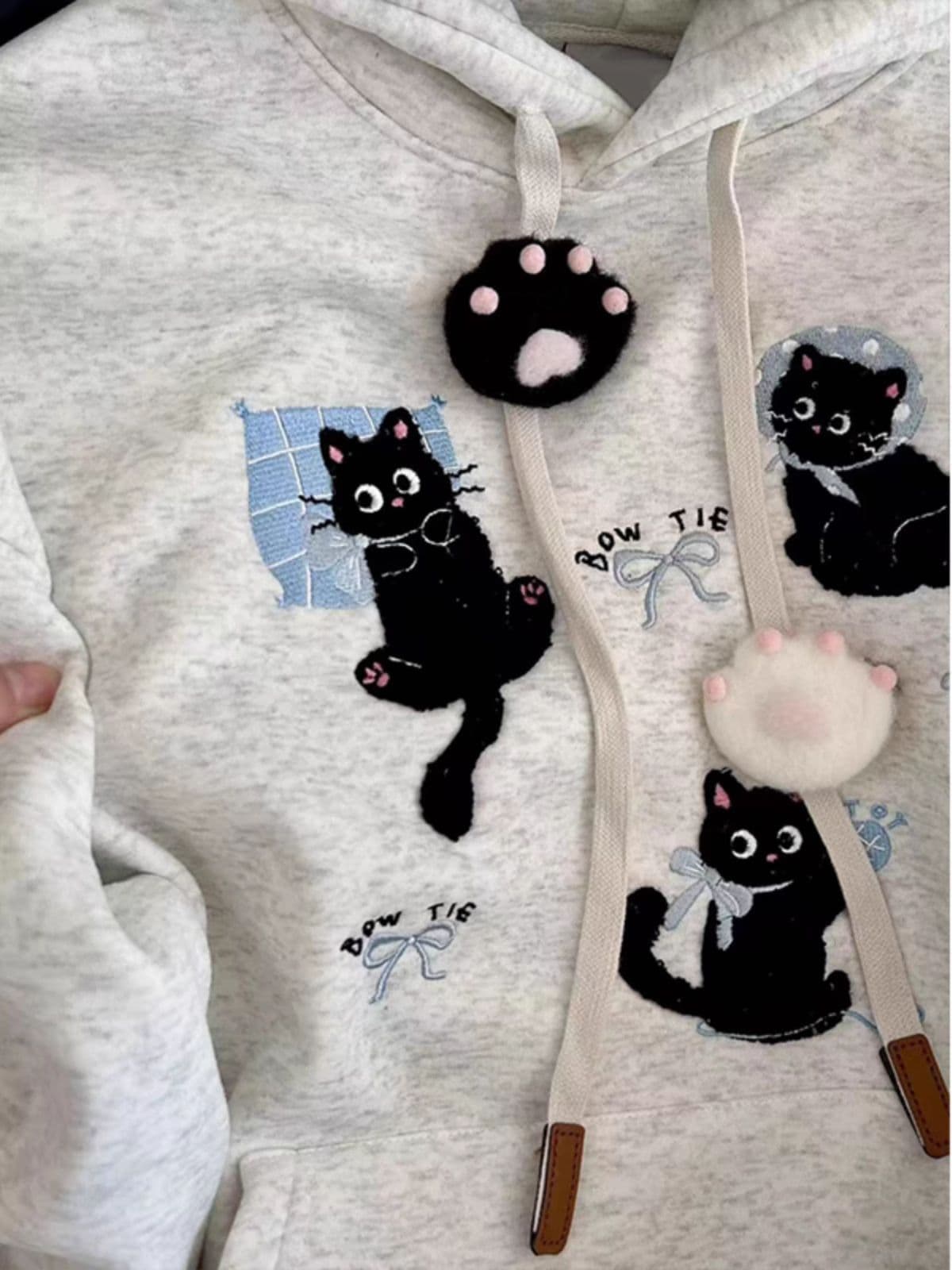 レディース スウェット 黒猫と蝶結びの刺繍パーカー